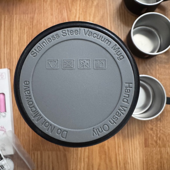 {Hello Kitty} bundle - Picture 14 of 16